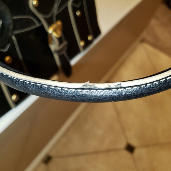 Max New York Leather Handbag - Picture 6 of 7